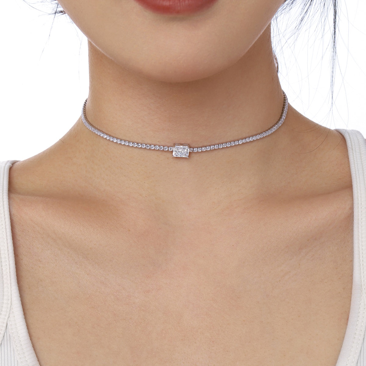 [AuraEcho]2.0 carat Ornate Emerald Cut Necklace