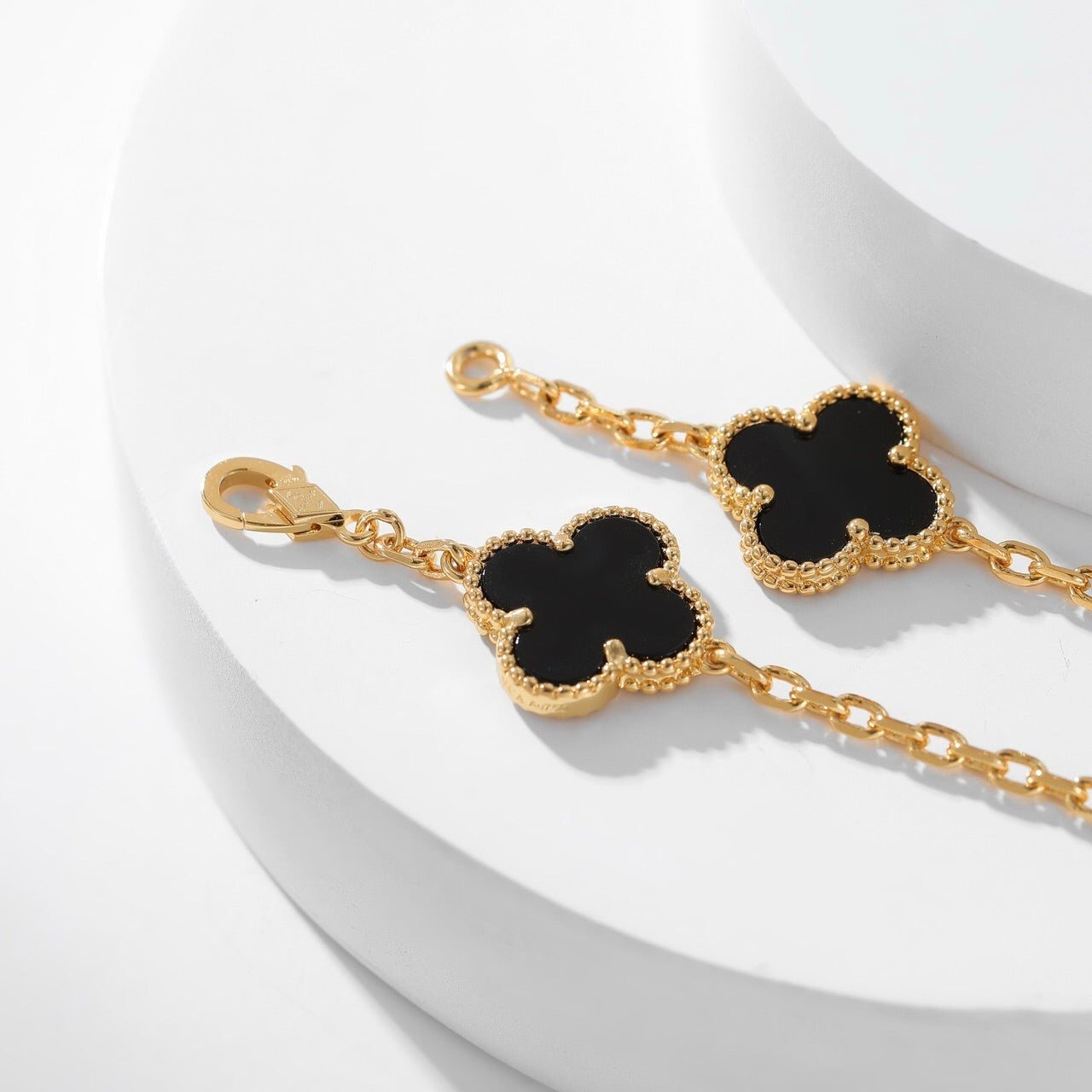 [AuraEcho]CLOVER 10 MOTIFS ONYX NECKLACE