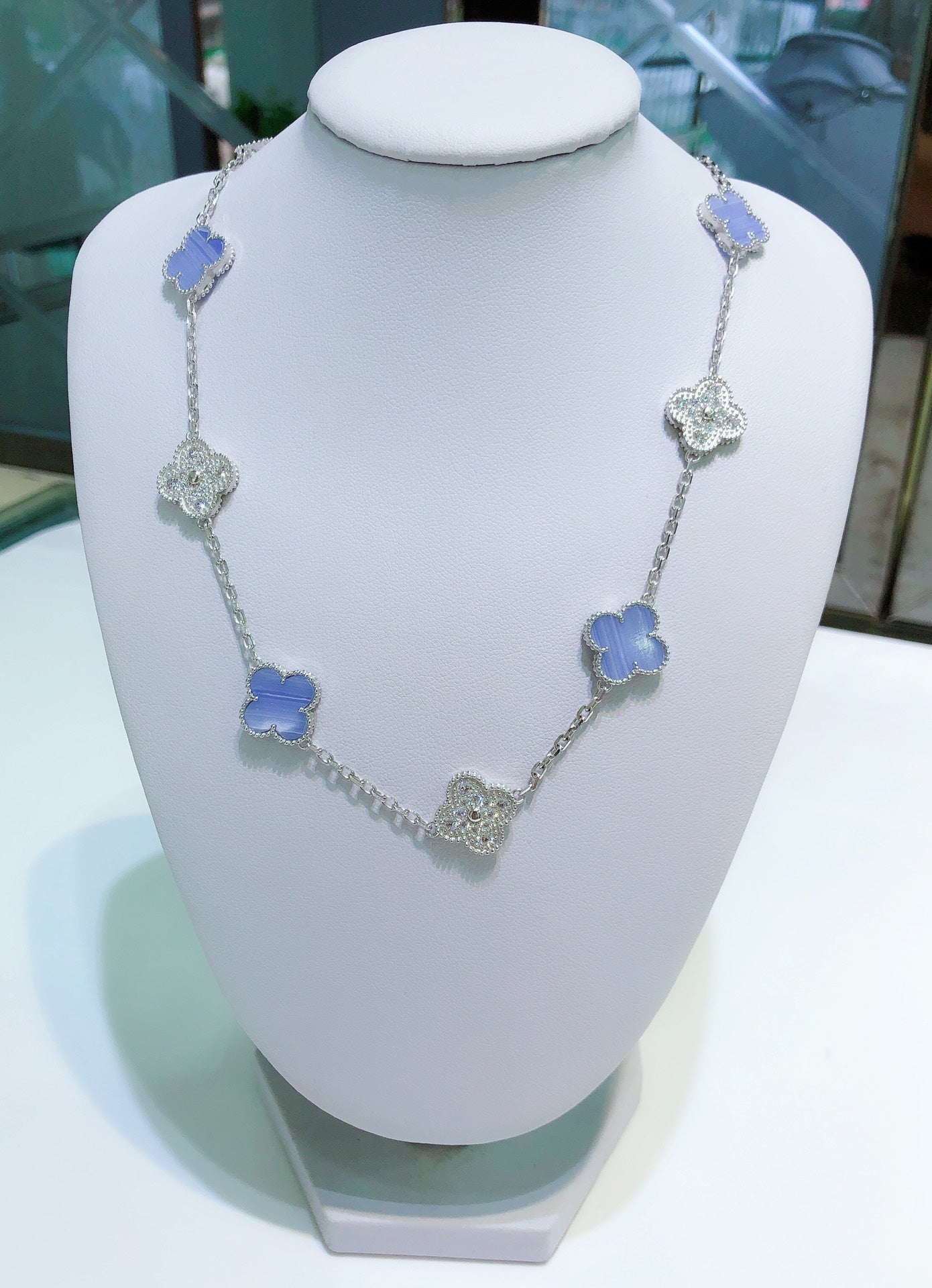 [AuraEcho]CLOVER 10 MOTIFS CHALCEDONY DIAMONDS SILVER NECKLACE